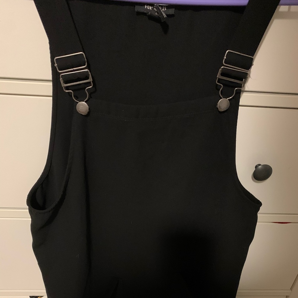 Forever 21 black jumper dress